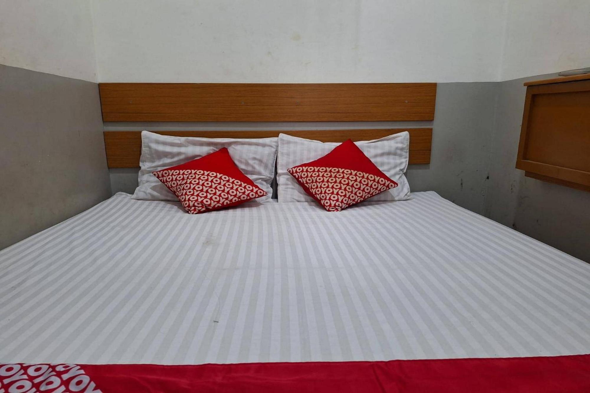 Oyo 93584 Rukotel South Tangerang Ngoại thất bức ảnh